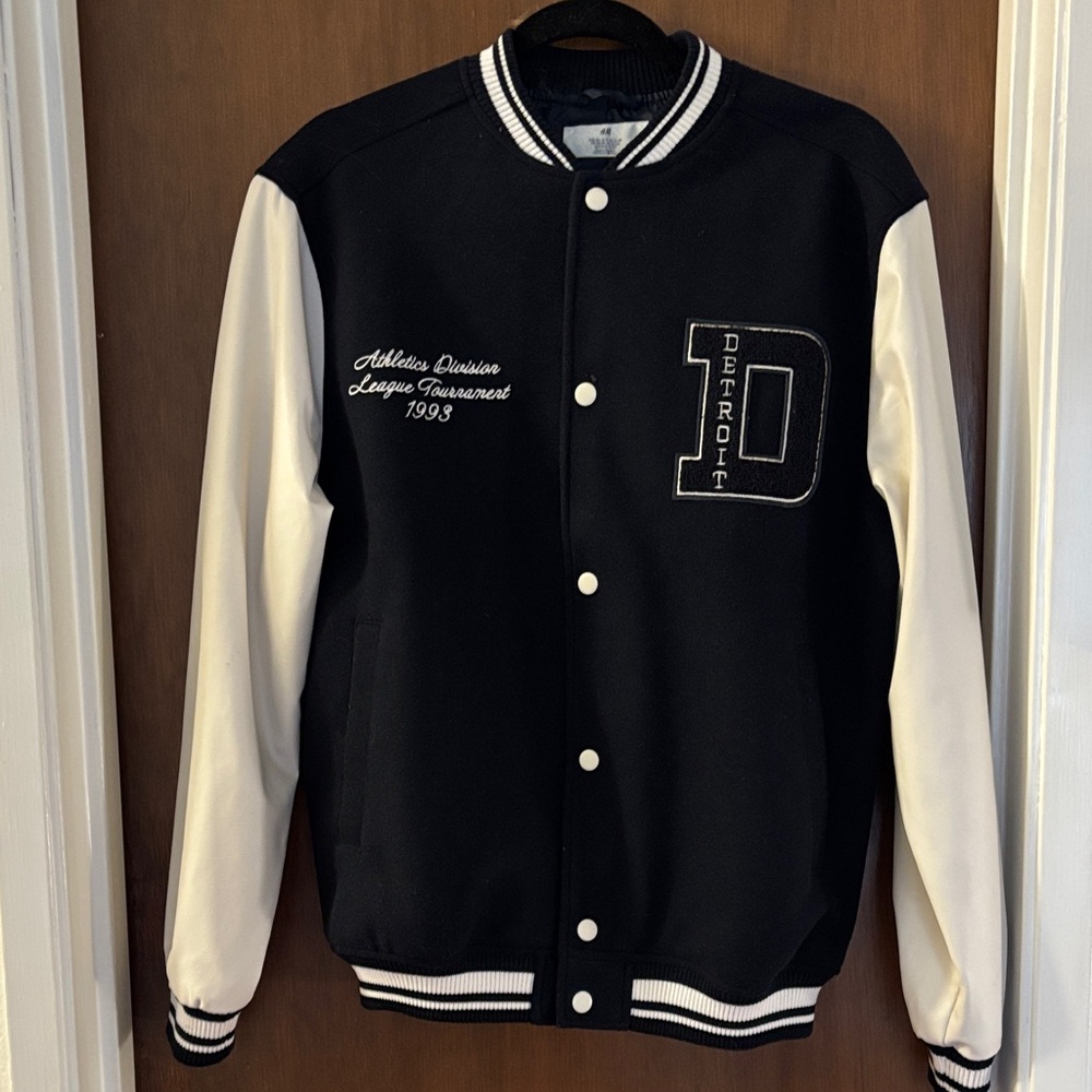 H&M Classic Varsity Wool Jacket Navy/White/Girl’s 18/Woman’s Medium